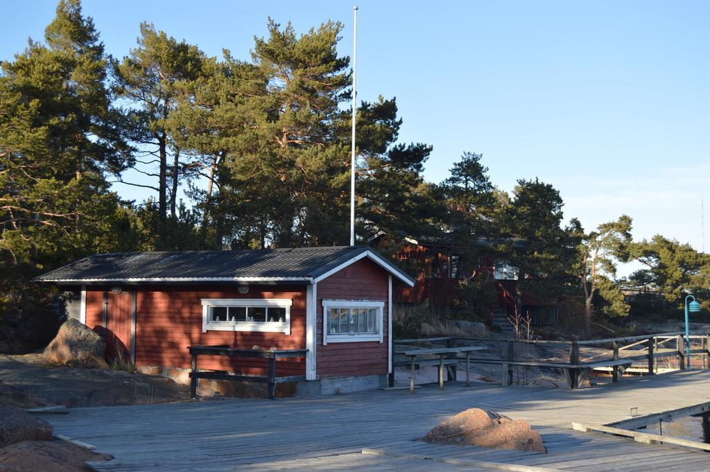 Vuosnaisten Meriasema Kustavi Kamer foto