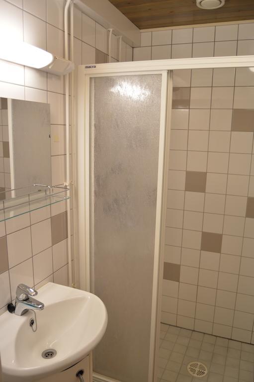 Vuosnaisten Meriasema Kustavi Kamer foto